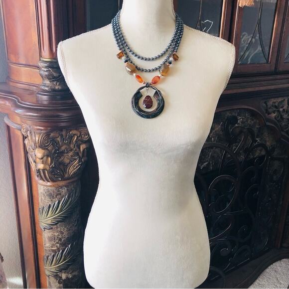 Handcrafted repurpose medieval look gem Czech glass Pearl toggle clasp necklace - Picture 6 of 9